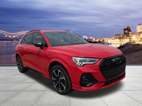 Certified 2025 Audi Q3 2.0T Premium Plus w/ Premium Plus Package AWD/4WD image 4