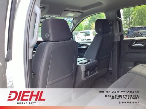 Used 2025 Chevrolet Silverado 1500 LT Trail Boss AWD/4WD image 19