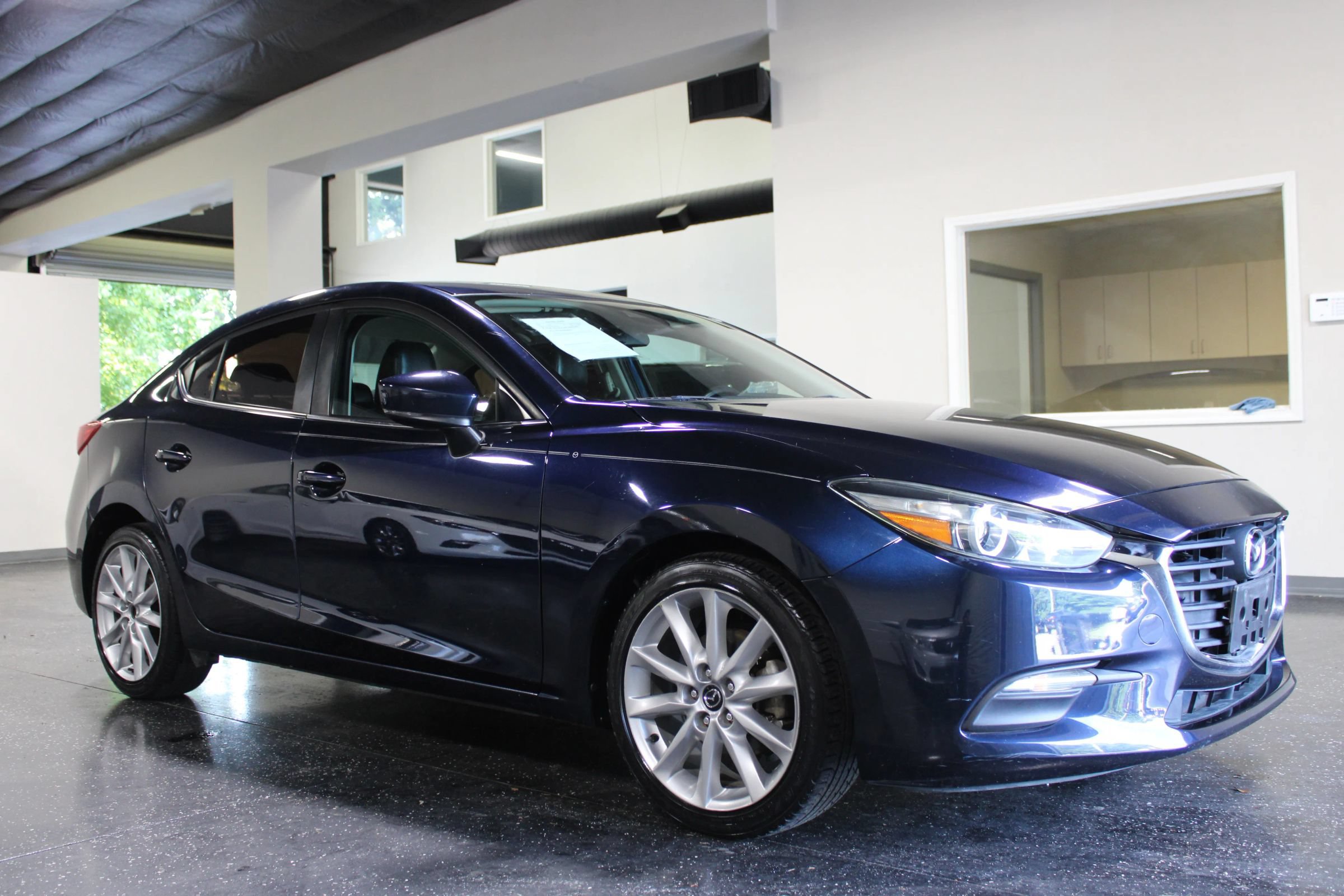 Used 2017 MAZDA MAZDA3 Touring FWD image 1