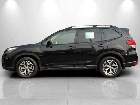 Used 2020 Subaru Forester Premium AWD/4WD image 5