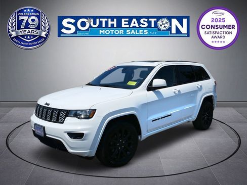 Used 2019 Jeep Grand Cherokee Altitude AWD/4WD image 1