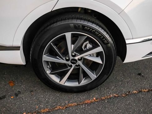 Used 2025 Genesis GV80 3.5T Advanced image 12