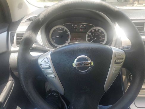 Used 2014 Nissan Sentra SV FWD image 29