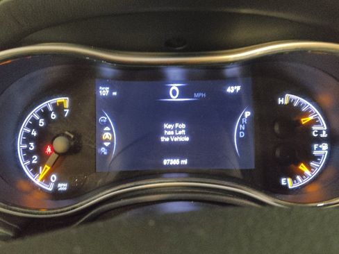 Used 2016 Jeep Grand Cherokee High Altitude image 23