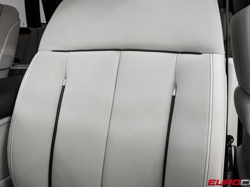 Used 2024 Rolls-Royce Phantom Sedan w/ The Phantom Package image 45