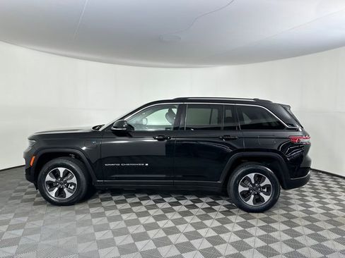 Used 2023 Jeep Grand Cherokee 4WD 4xe image 11