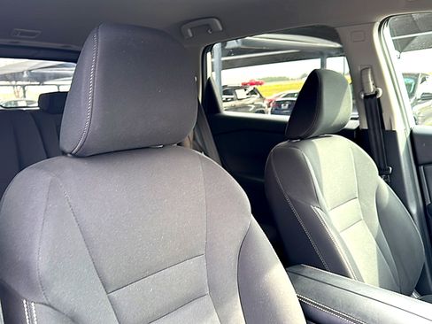 Used 2024 Nissan Rogue S image 24