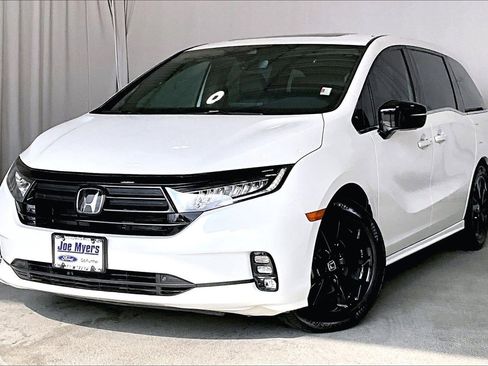 Used 2024 Honda Odyssey Sport image 12