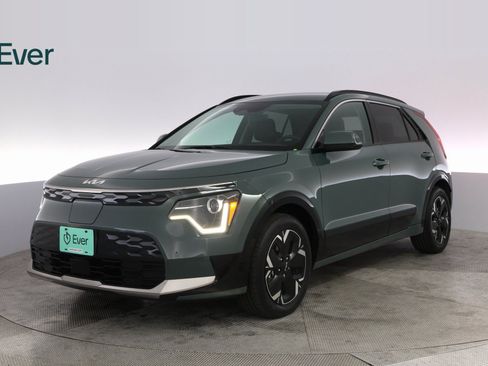 Used 2023 Kia Niro Wind image 2