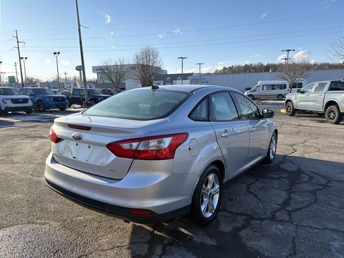 Used 2014 Ford Focus SE image 6