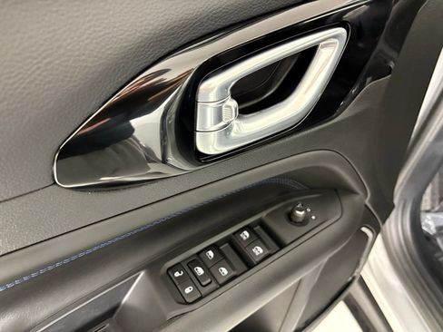 New 2026 Jeep Compass Latitude AWD/4WD image 15