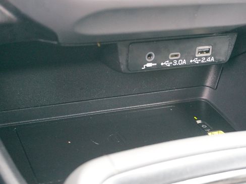 Used 2024 Subaru Crosstrek 2.5i Limited AWD/4WD image 19