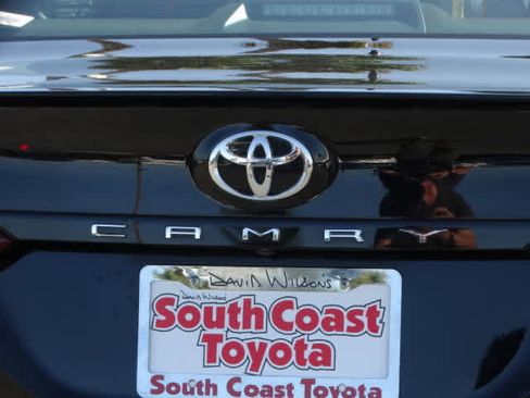 Used 2023 Toyota Camry SE w/ Convenience Package image 9