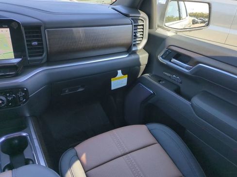 New 2026 Chevrolet Silverado 1500 High Country AWD/4WD image 16
