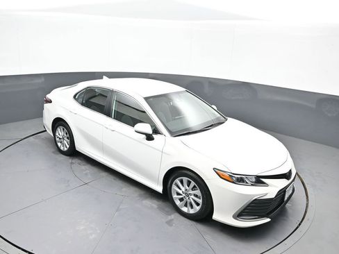 Certified 2023 Toyota Camry LE image 35