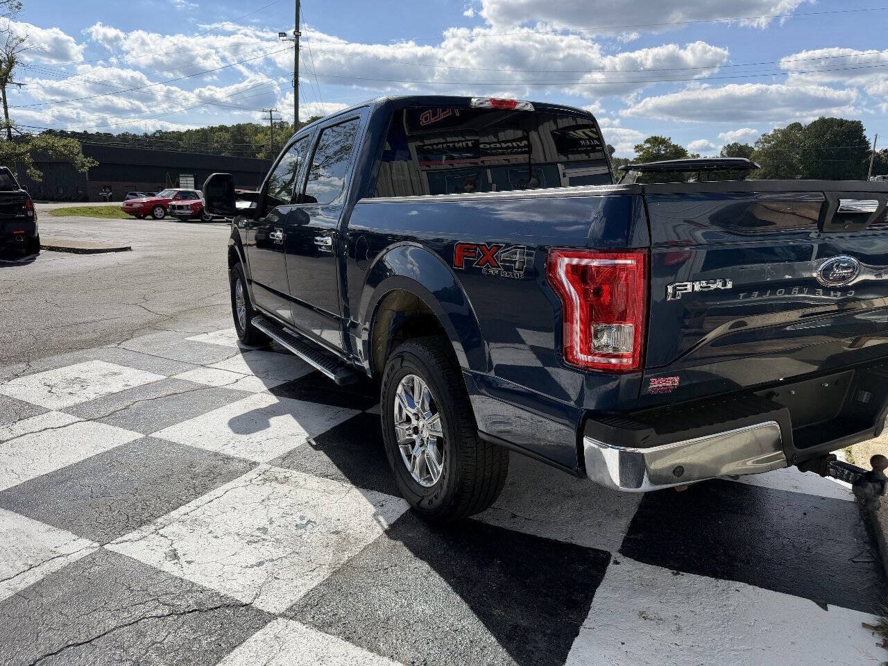 Used 2015 Ford F150 XLT w/ Equipment Group 302A Luxury AWD/4WD image 8