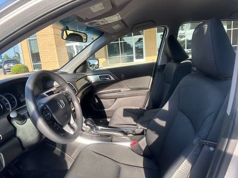 Used 2015 Honda Accord LX image 8