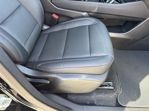 New 2026 Chevrolet Traverse LT w/ Driver Confidence Package image 27