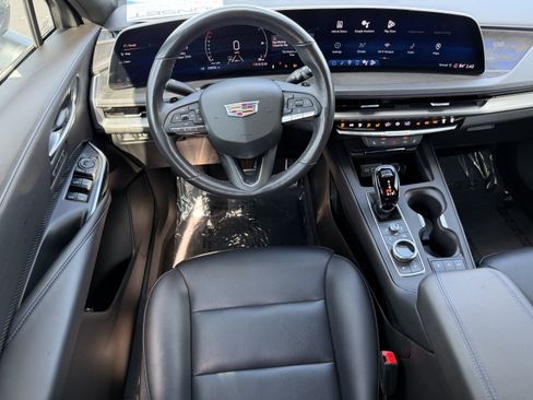 Certified 2024 Cadillac XT4 Sport w/ Cold Weather Package image 14