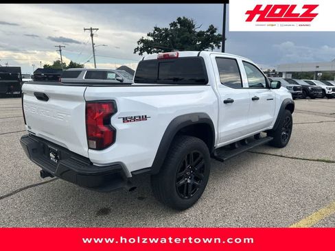 Certified 2024 Chevrolet Colorado Trail Boss w/ Advanced Trailering Package AWD/4WD image 5