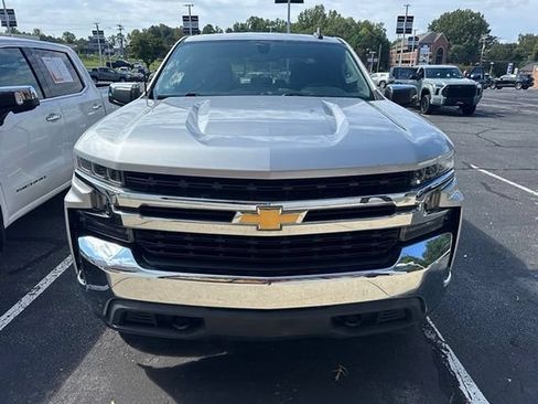 Used 2019 Chevrolet Silverado 1500 LT w/ Trailering Package AWD/4WD image 2