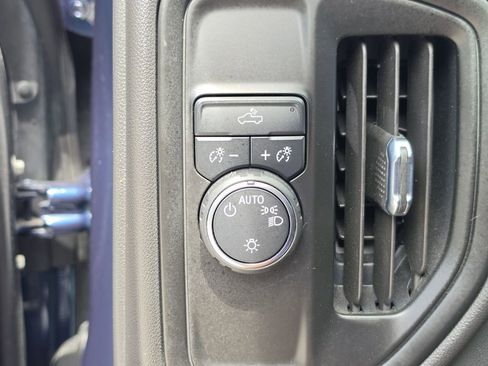 Used 2022 Chevrolet Silverado 1500 Custom RWD image 25