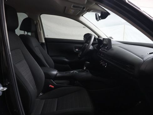 Used 2024 Honda HR-V LX image 9