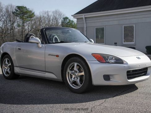 Used 2002 Honda S2000 image 12