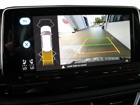 New 2025 Volkswagen Atlas SEL image 8