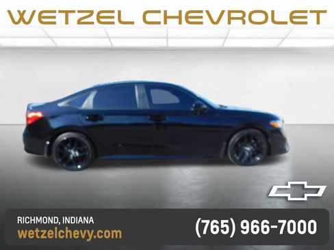 Used 2024 Honda Civic Sport image 2