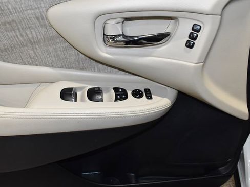 Used 2024 Nissan Murano SL image 30