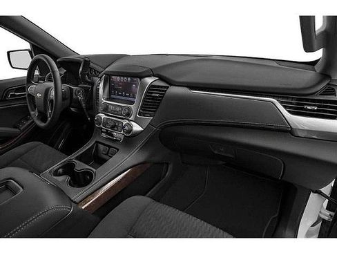 Certified 2018 Chevrolet Tahoe LT AWD/4WD image 16
