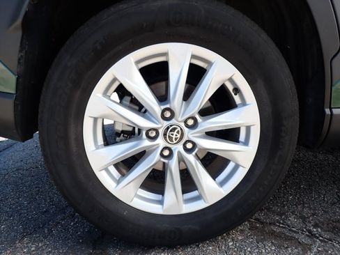 Used 2023 Toyota Corolla Cross LE w/ Moonroof Package AWD/4WD image 24