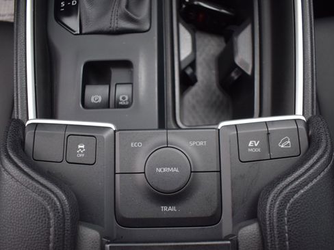 Used 2024 Toyota Grand Highlander XLE image 18