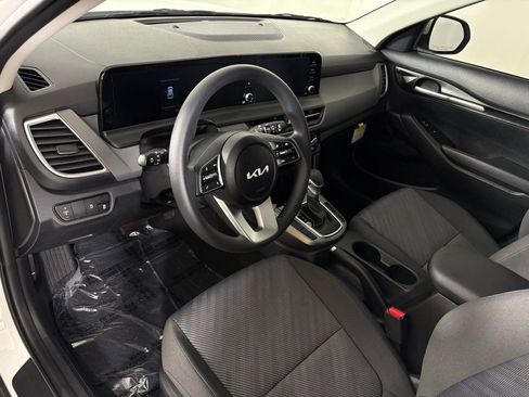 New 2026 Kia Seltos LX image 16