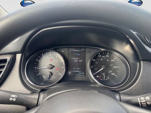 Used 2017 Nissan Rogue AWD image 20