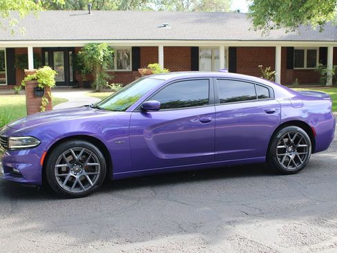 Used 2018 Dodge Charger R/T w/ Plus Group image 31