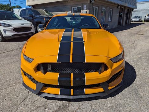 Used 2018 Ford Mustang Shelby GT350 w/ Electronics Package RWD image 2