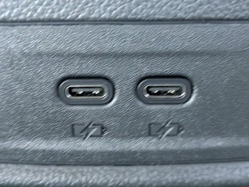 New 2026 Chevrolet Equinox LT w/ Safety and Technology Package FWD image 8