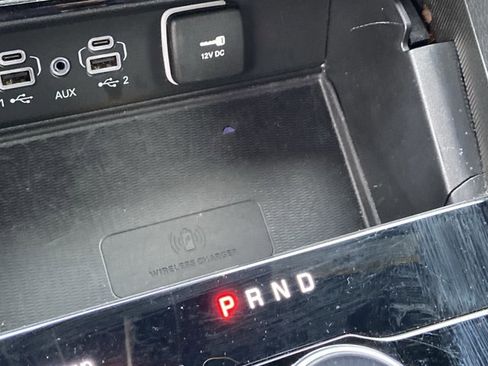 Used 2024 Jeep Grand Cherokee L Limited w/ Luxury Tech Group II image 39