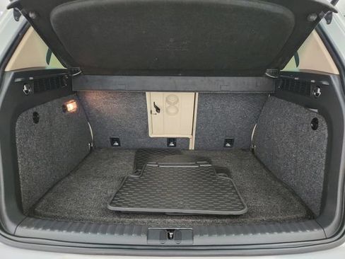 Used 2016 Volkswagen Tiguan SEL FWD image 32