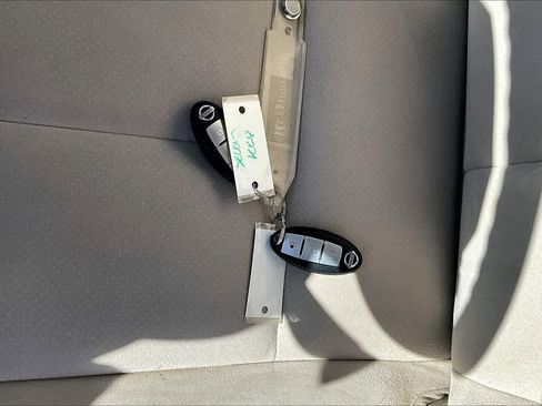 Used 2015 Nissan Murano S image 14