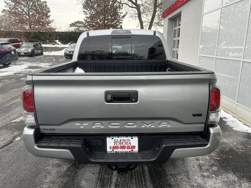 Used 2023 Toyota Tacoma TRD Sport image 6