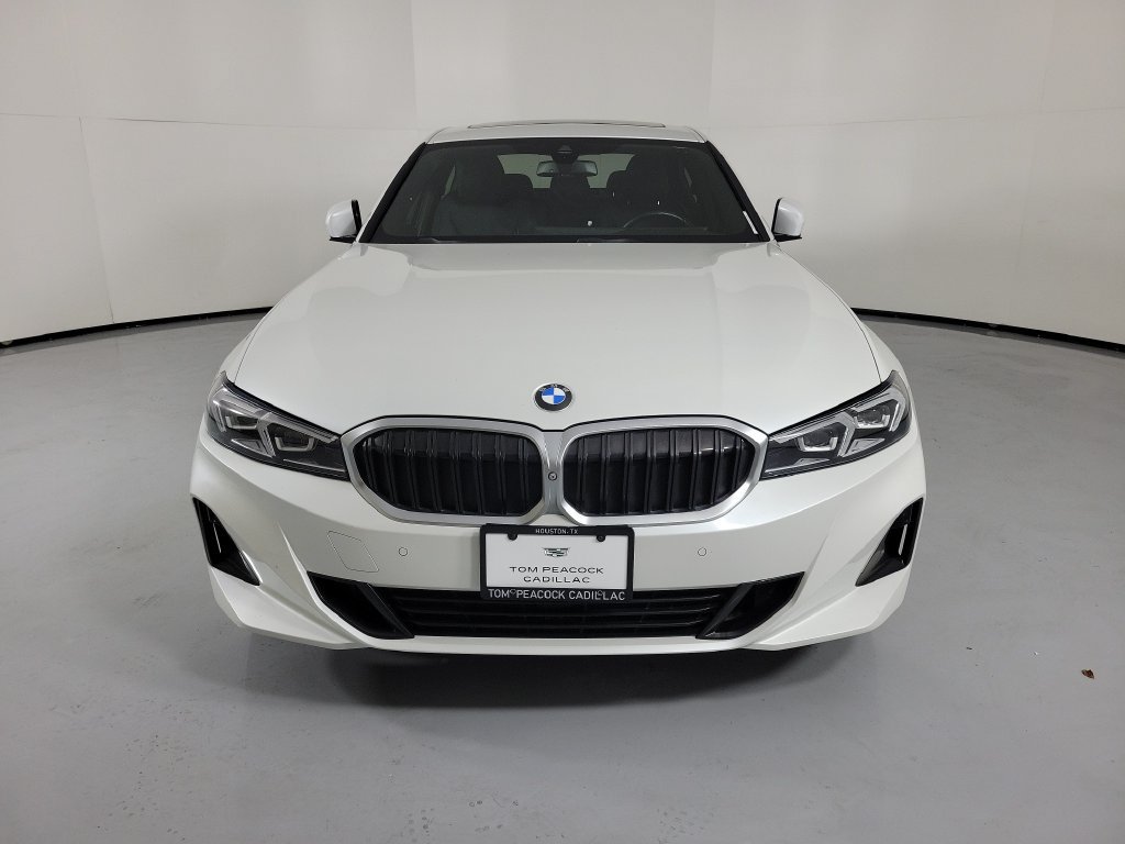 Used 2023 BMW 330i Sedan w/ Parking Assistance Package RWD image 2