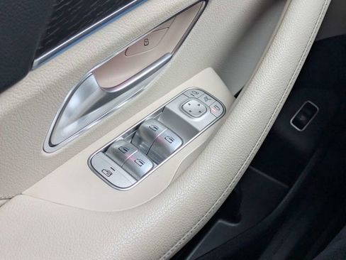 Used 2024 Mercedes-Benz GLS 450 4MATIC image 24