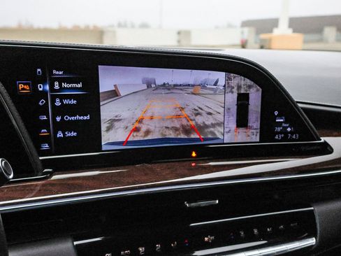 Used 2023 Cadillac Escalade Sport Platinum w/ LPO, ONYX Package image 37