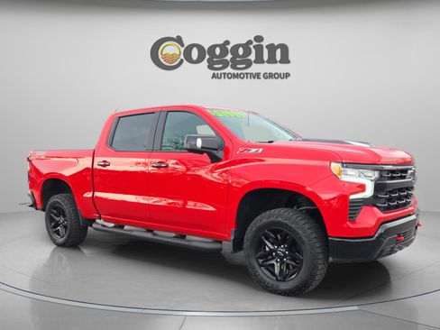 Used 2023 Chevrolet Silverado 1500 LT Trail Boss w/ LT Trail Boss Premium Package image 4