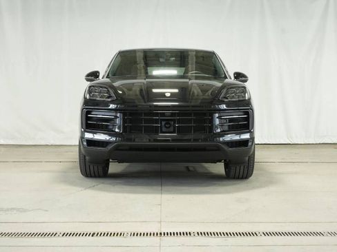 New 2026 Porsche Cayenne Coupe AWD/4WD image 10