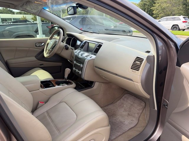 Used 2014 Nissan Murano LE w/ Platinum Edition Package AWD/4WD image 11
