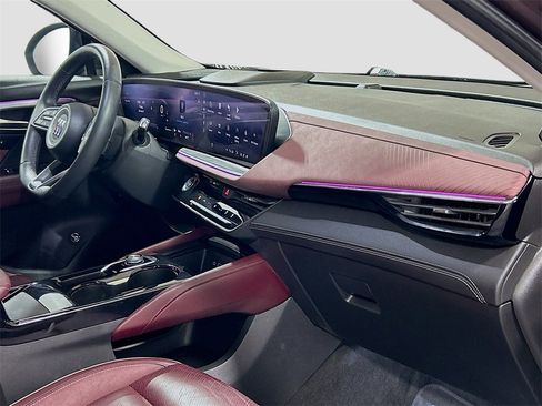 Used 2025 Buick Envision Sport Touring image 27